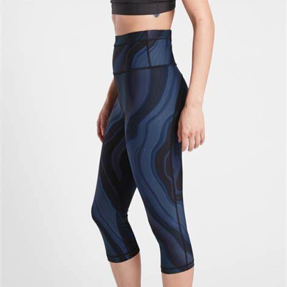Athleta Accelerate Geode Crop - Size Small